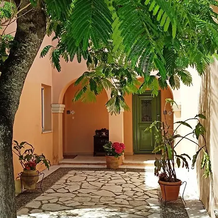 Mouse House Apartment Gouvia