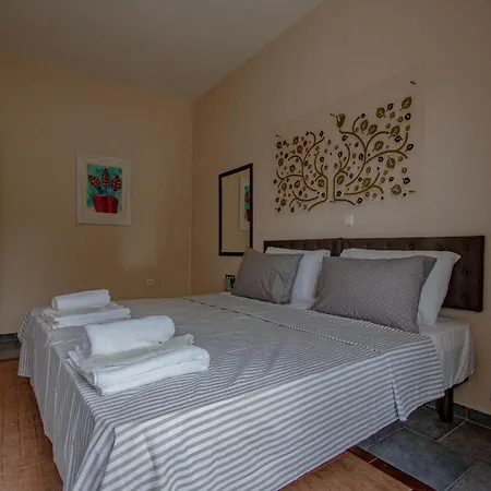 Mouse House * ゴウヴィア