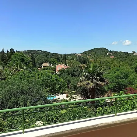 Mouse House アパート